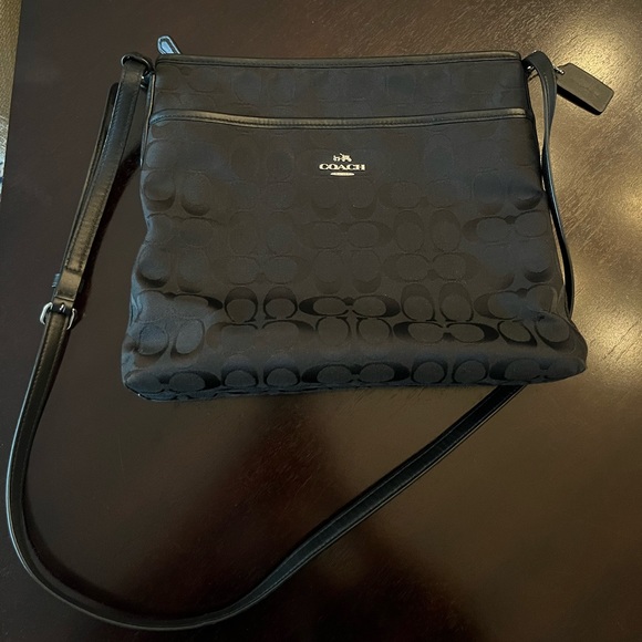 Coach Bag - Picture 5 of 6